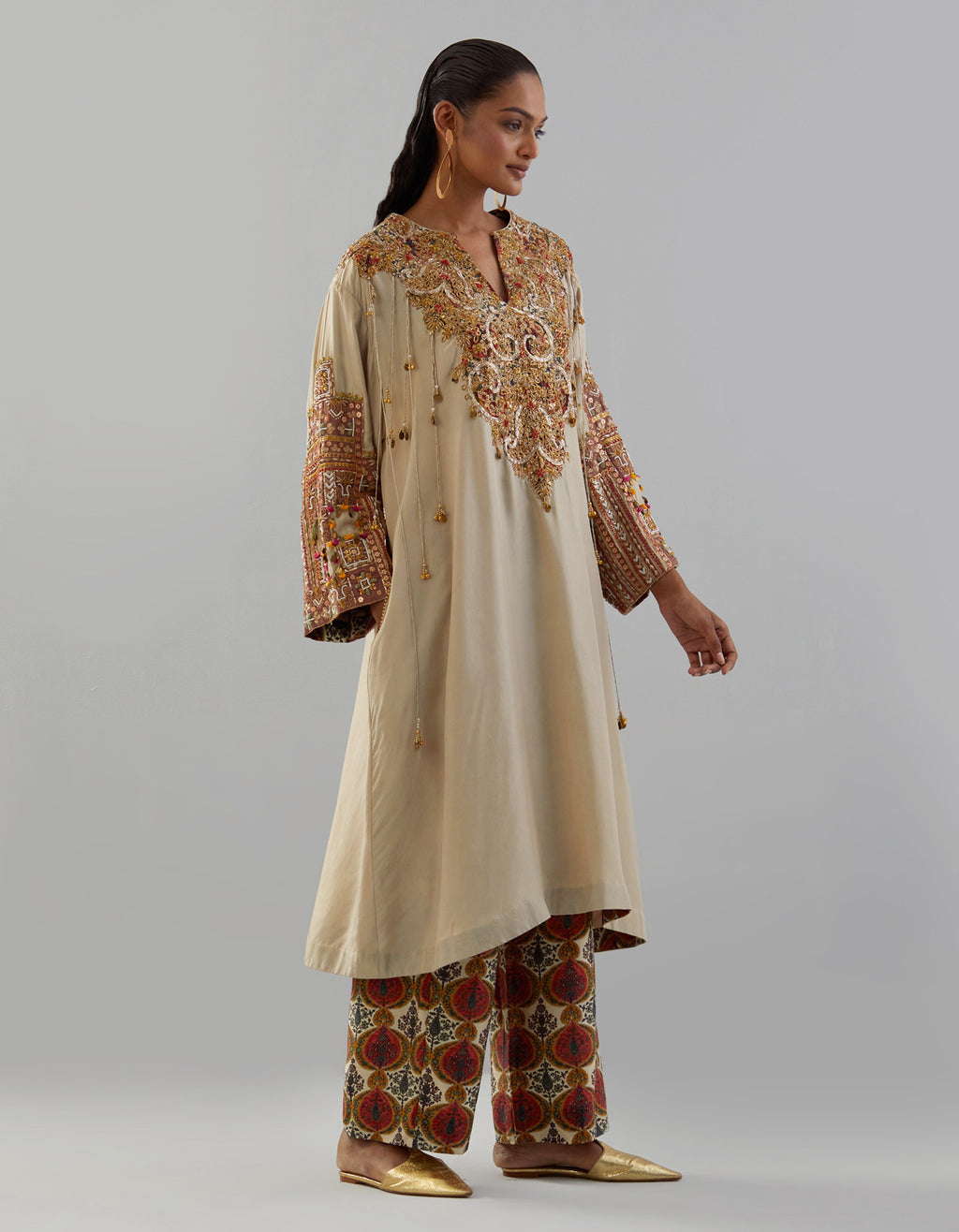 Ivory Chandni Meena Kurta with Straight Pants
