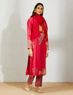 Magenta Mughal Tagyai Kurta With Pant And Scarf