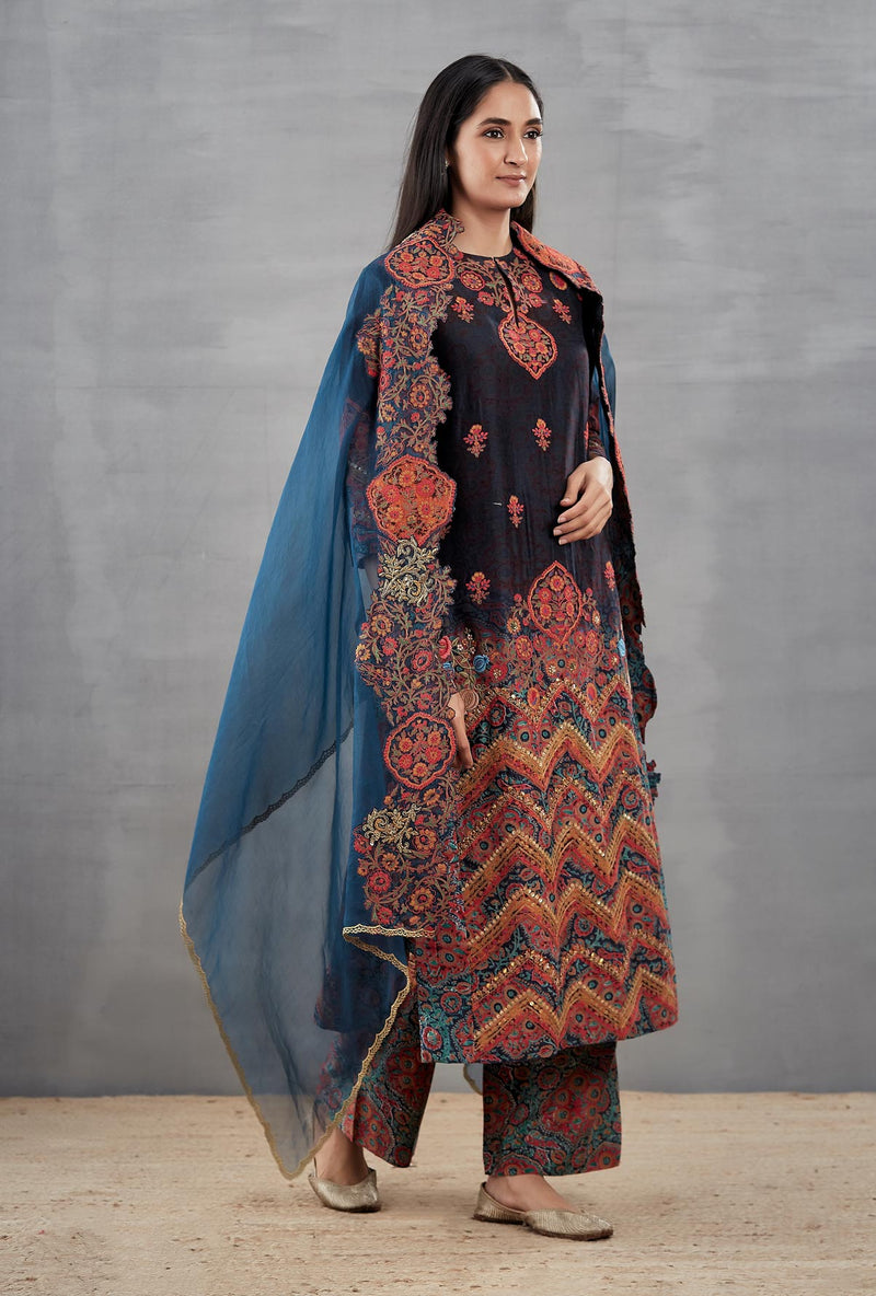 Ombre Zig Zag Kurta with Mughal Print Palazzo and Organza Dupatta in Blue