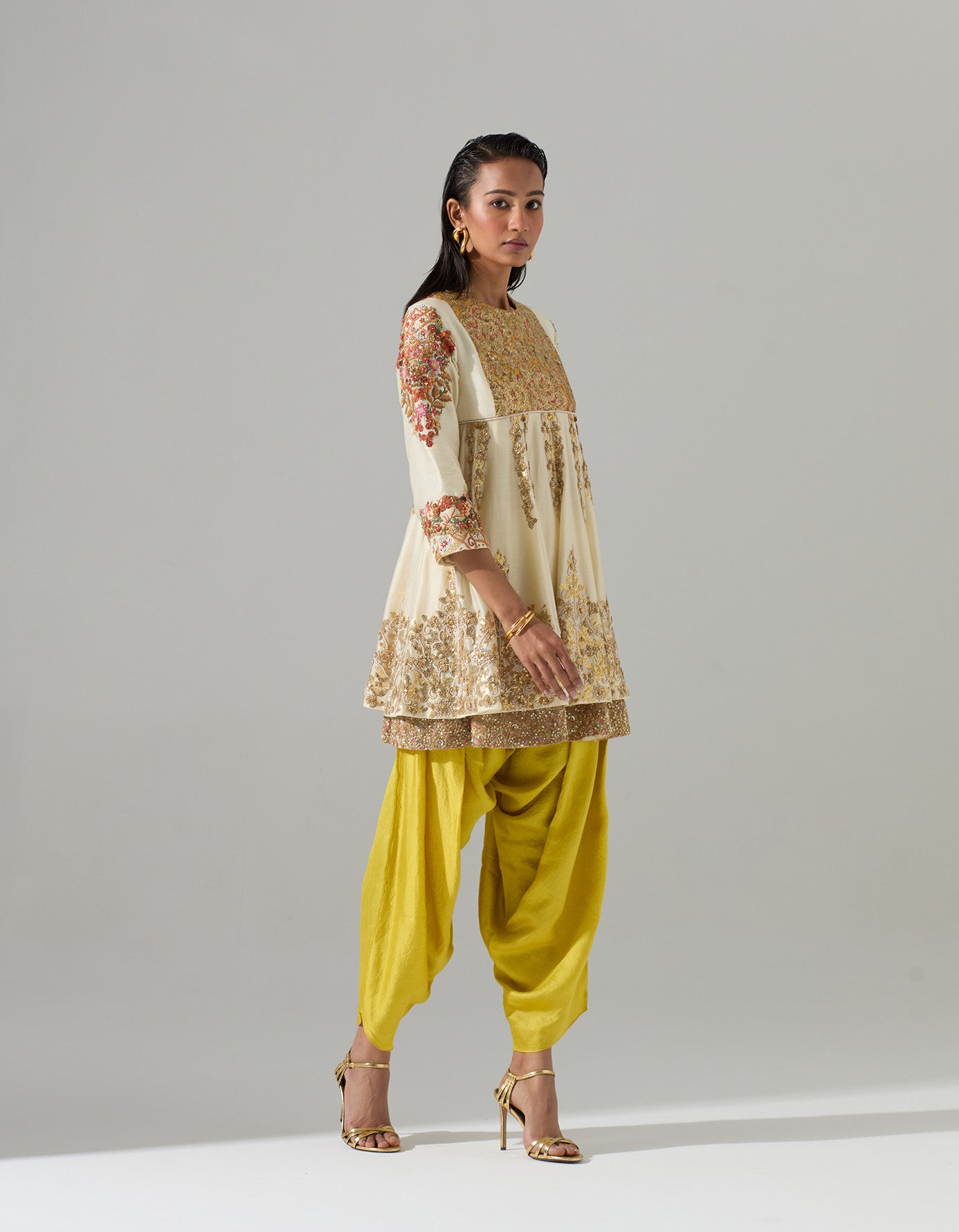 Buy Sethukrishna Men Yellow Solid Readymade Dhoti Pants With Angavastram  Online at Best Price | Distacart